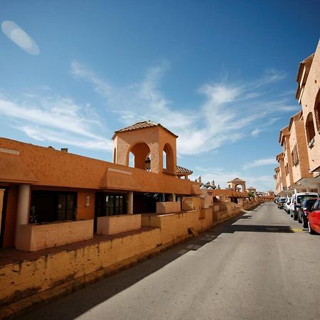 Duplex 6 Pax Con Wifi En Bahia Sur Con Parking Y Piscinas Comunitarias Villa San Fernando Exterior photo
